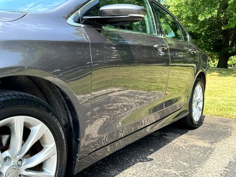 Used 2015 Chrysler 200 C image 20