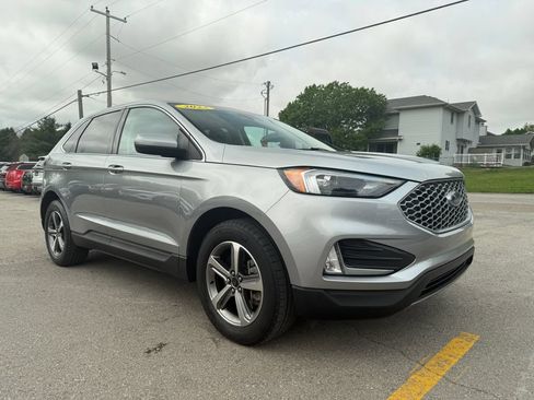 Used 2023 Ford Edge SEL w/ Convenience Package AWD/4WD image 3