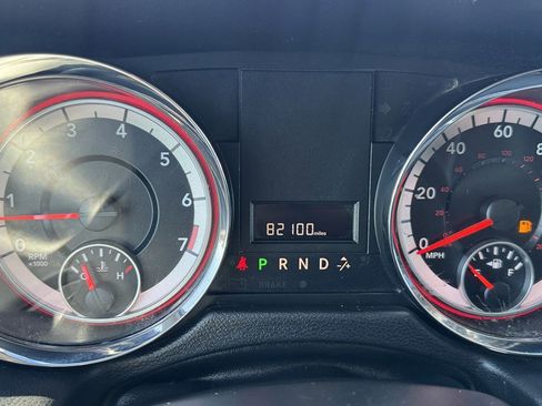 Used 2019 Dodge Grand Caravan SE w/ Mopar Premium Addition Group image 17