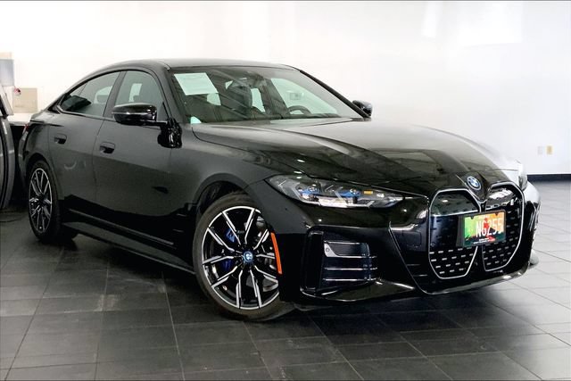 Used 2022 BMW i4 eDrive40 w/ M Sport Package RWD image 2