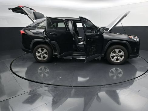 Used 2020 Toyota RAV4 XLE w/ Convenience Package AWD/4WD image 27