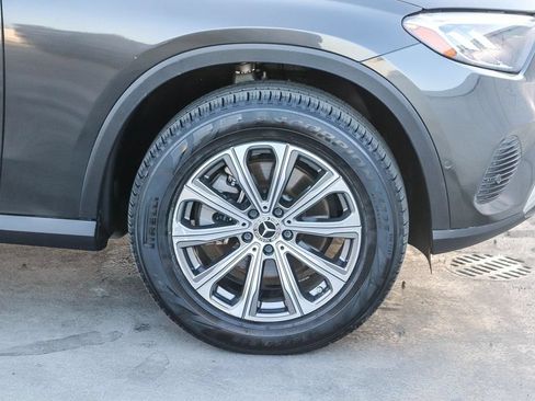 Used 2023 Mercedes-Benz GLC 300 4MATIC image 11