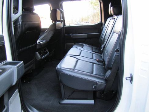 Used 2023 Ford F250 Lariat w/ Lariat Ultimate Package image 18