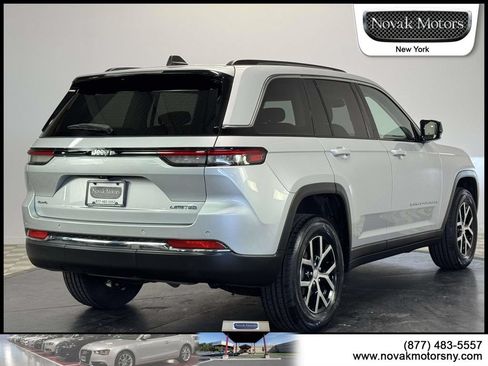 Used 2023 Jeep Grand Cherokee Limited AWD/4WD image 8