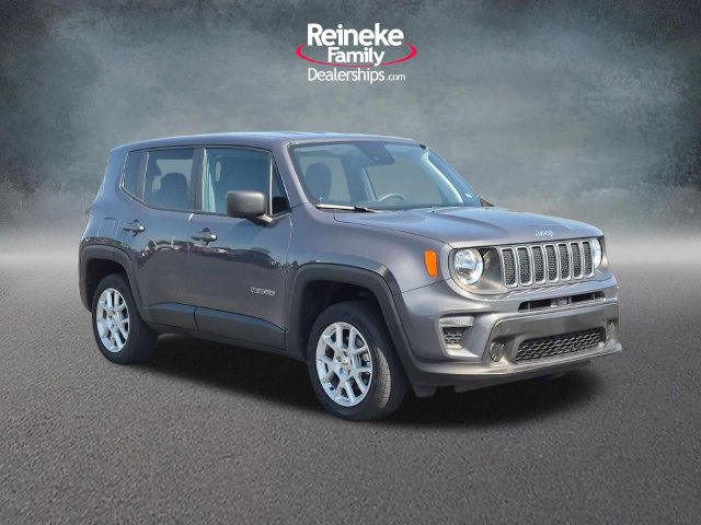 Used 2023 Jeep Renegade Latitude AWD/4WD image 3