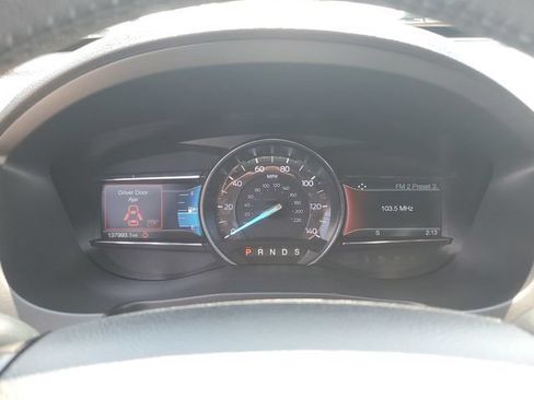 Used 2019 Ford Explorer XLT w/ Equipment Group 201A AWD/4WD image 15
