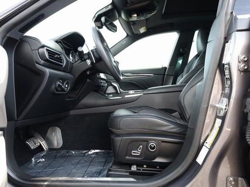 Certified 2022 Maserati Levante Modena S image 10