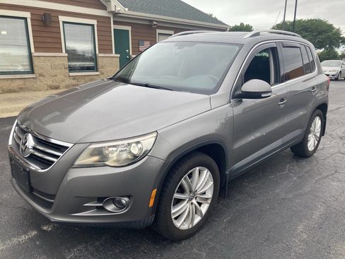 Used 2010 Volkswagen Tiguan SEL image 7