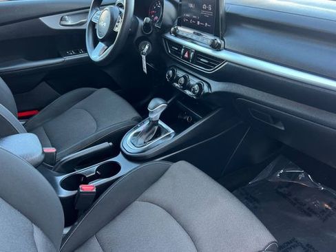 Used 2024 Kia Forte LXS FWD image 16