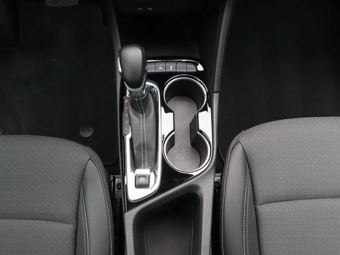 Used 2025 Buick Encore GX Preferred FWD image 18