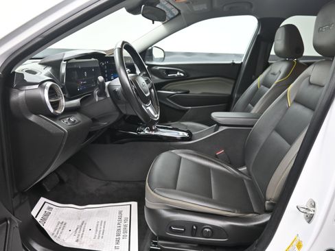 Used 2024 Chevrolet Trax ACTIV w/ Driver Confidence Package FWD image 18