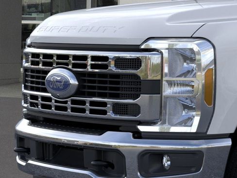 New 2026 Ford F250 XLT w/ 360-Degree Camera Package image 17
