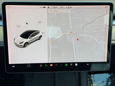 Used 2021 Tesla Model 3 Standard Range Plus image 21