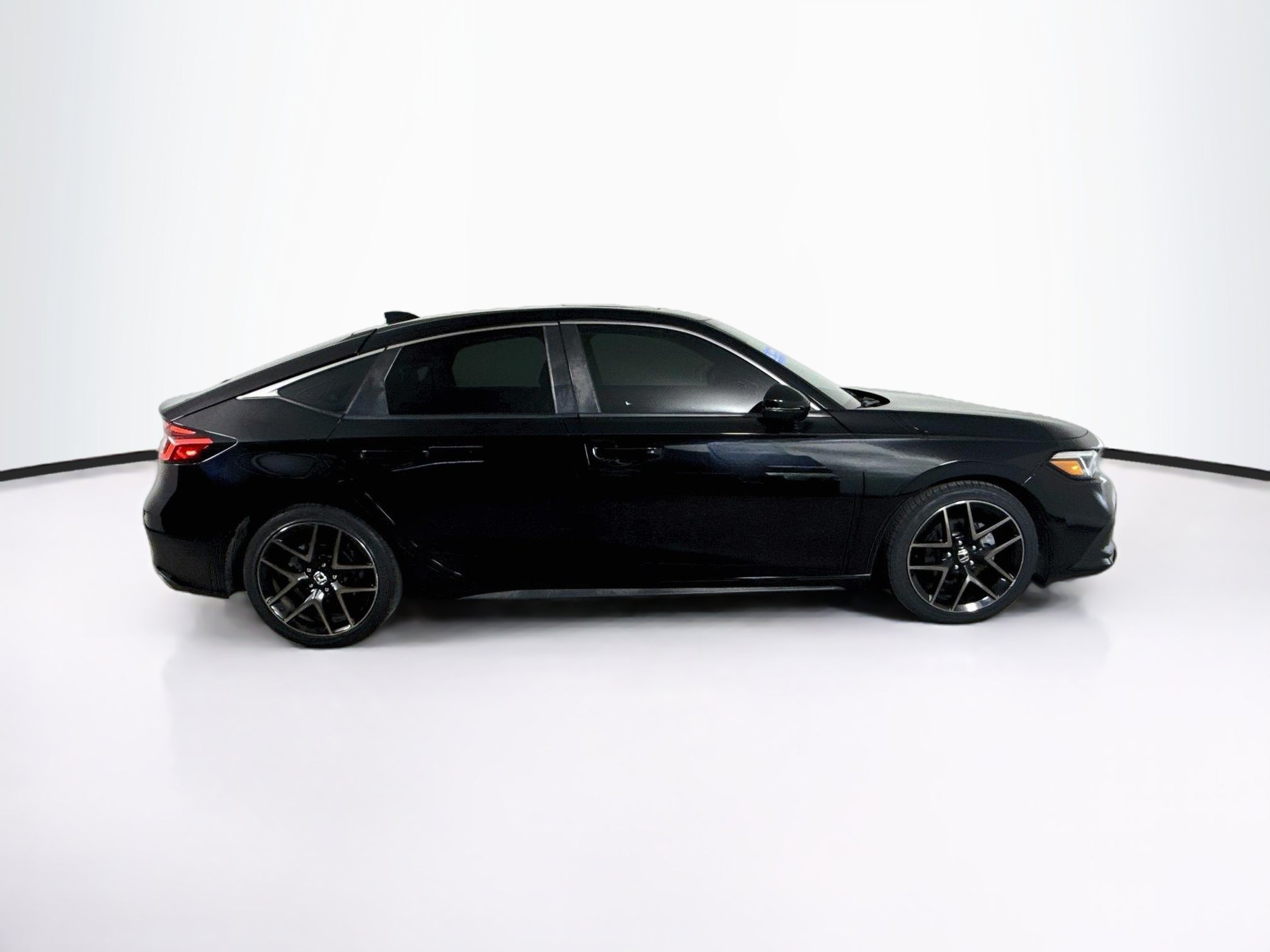 Certified 2023 Honda Civic Sport Touring image 2