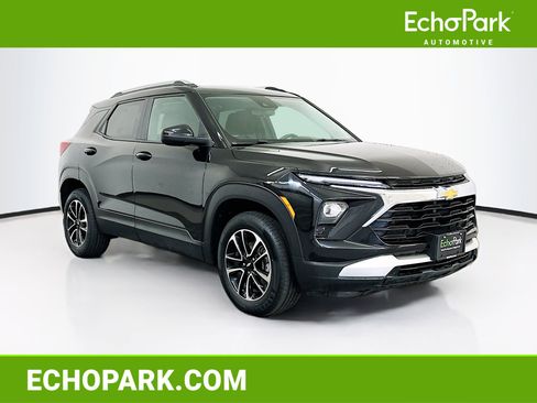 Used 2024 Chevrolet TrailBlazer LT AWD/4WD image 1