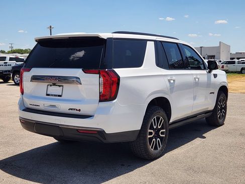 Used 2023 GMC Yukon AT4 w/ AT4 Premium Plus Package AWD/4WD image 4