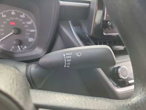 Used 2023 Toyota Corolla LE image 31