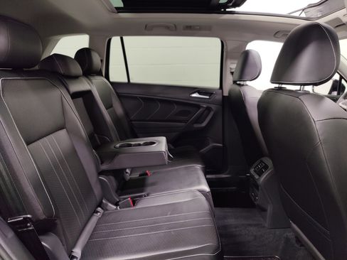 Certified 2022 Volkswagen Tiguan SE image 15