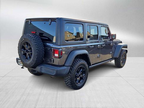 Used 2022 Jeep Wrangler Unlimited Willys image 8