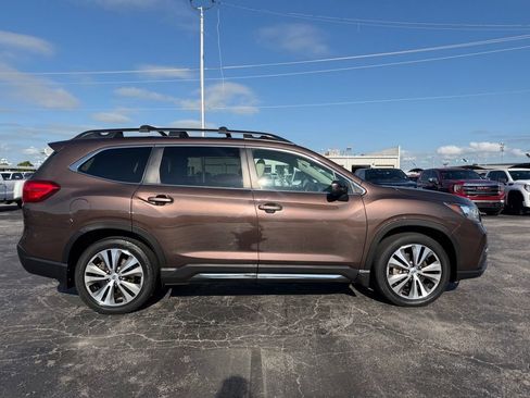 Used 2021 Subaru Ascent Limited w/ Technology Package AWD/4WD image 3