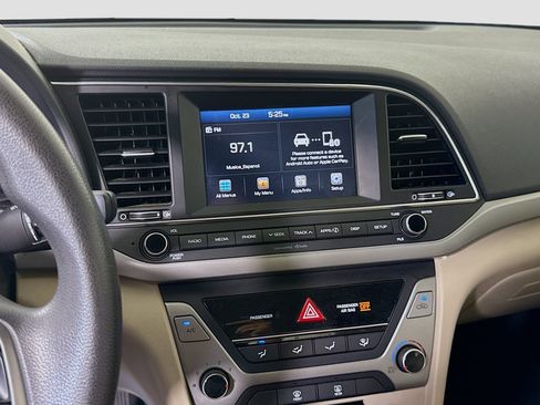 Used 2018 Hyundai Elantra SEL image 18