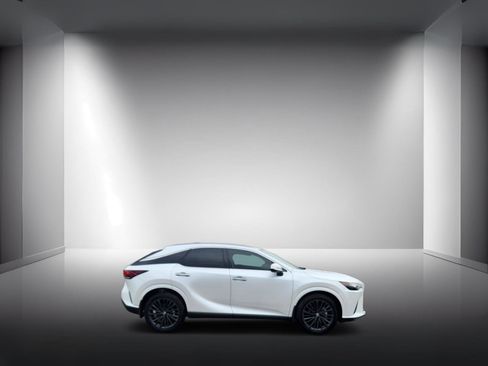 Certified 2025 Lexus RX 350h w/ Convenience Package image 4