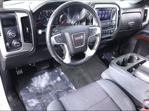 Used 2017 GMC Sierra 1500 SLE AWD/4WD image 9