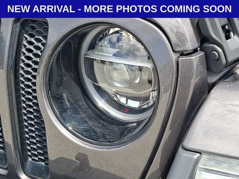 Used 2020 Jeep Wrangler Unlimited Sahara AWD/4WD image 9