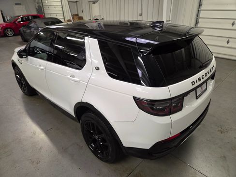 Used 2024 Land Rover Discovery Sport Dynamic SE AWD/4WD image 5
