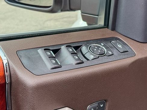Certified 2022 Ford F450 King Ranch w/ King Ranch Ultimate Package AWD/4WD image 38