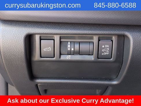 Used 2025 Subaru Forester Premium image 27