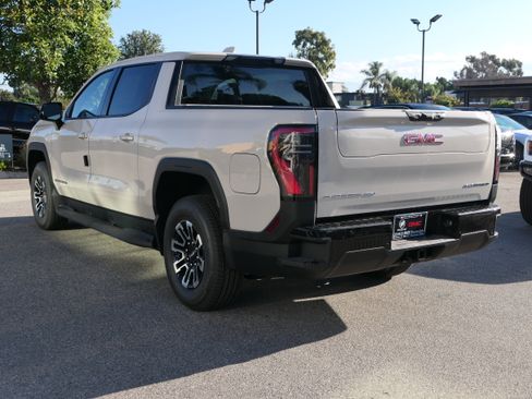 New 2026 GMC Sierra EV Elevation image 2
