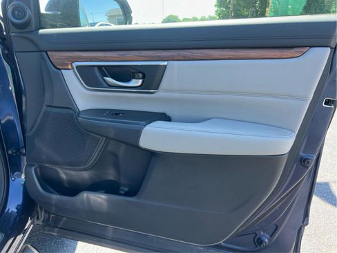 Used 2018 Honda CR-V Touring image 20