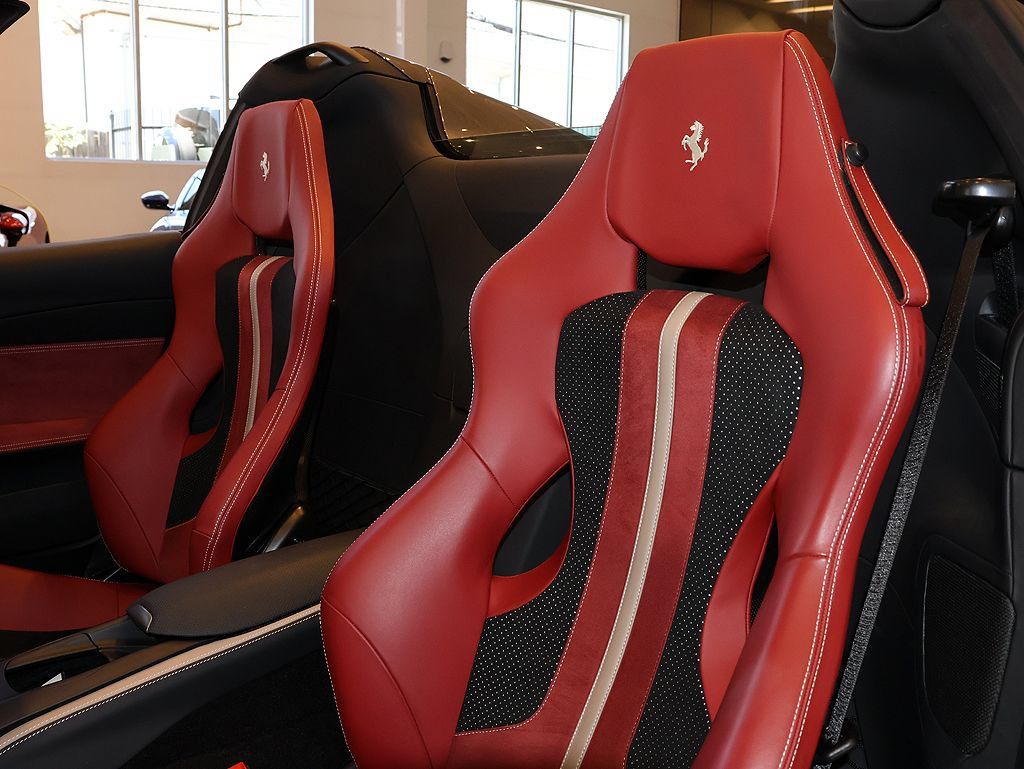 Certified 2021 Ferrari 812 GTS RWD image 77