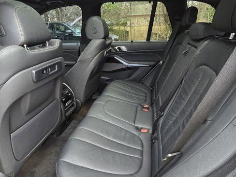 Used 2020 BMW X5 xDrive40i w/ Executive Package image 19