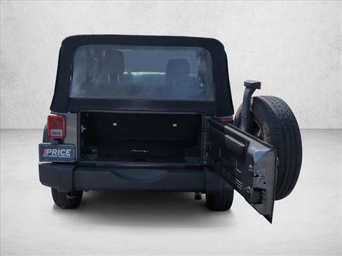 Used 2016 Jeep Wrangler Sport w/ Connectivity Group image 7