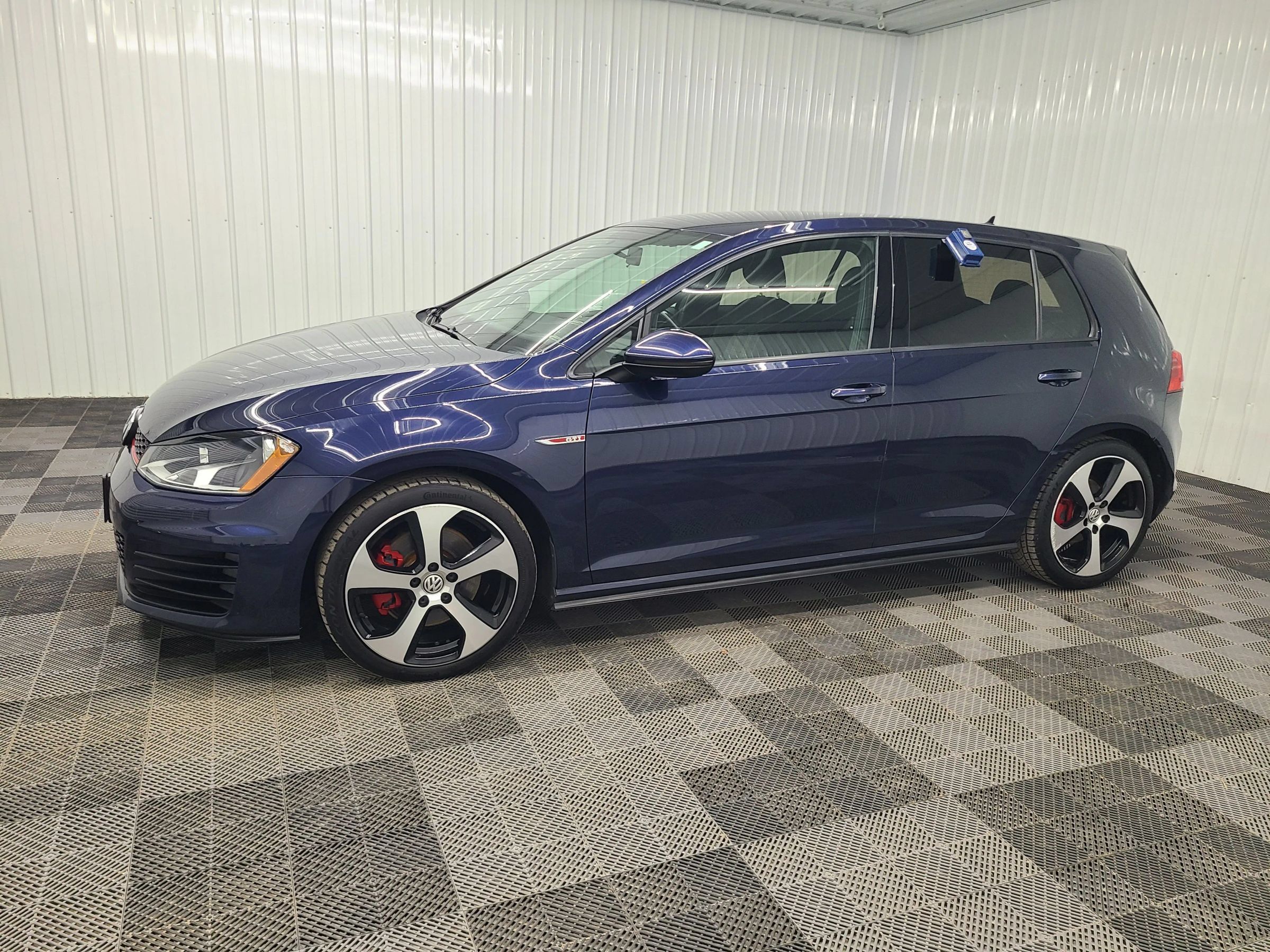 Used 2017 Volkswagen GTI S FWD image 9