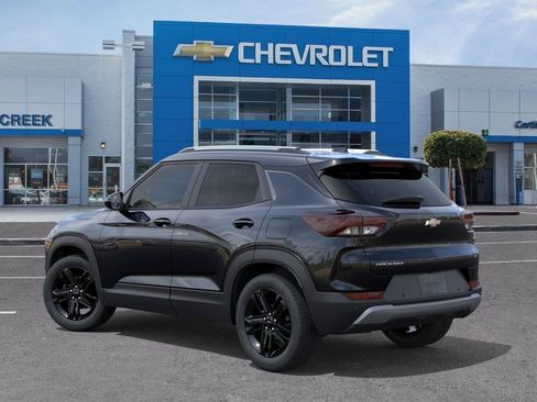New 2026 Chevrolet TrailBlazer LT w/ Midnight Edition FWD image 5