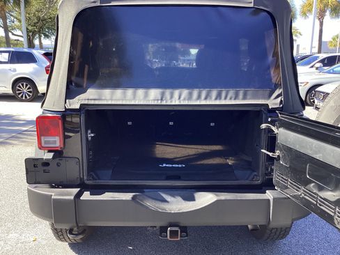 Used 2017 Jeep Wrangler Unlimited Sport w/ Quick Order Package 24S image 34