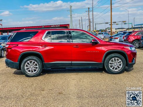 Used 2020 Chevrolet Traverse LT FWD image 9