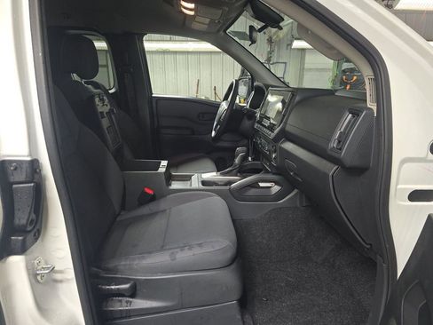 Used 2025 Nissan Frontier S image 16