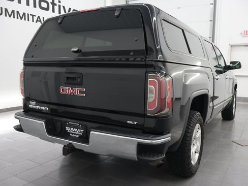 Used 2017 GMC Sierra 1500 SLT w/ Suspension Package, Off-Road AWD/4WD image 4