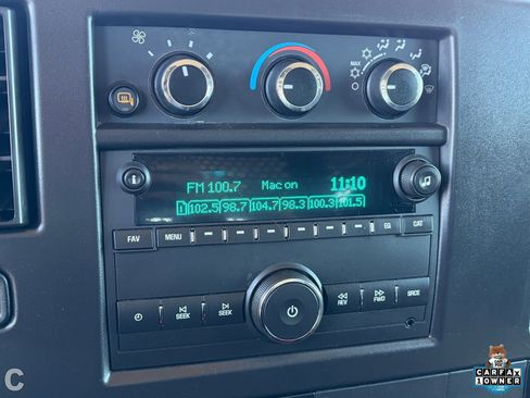 Used 2024 GMC Savana 2500 w/ Driver Convenience Package image 16