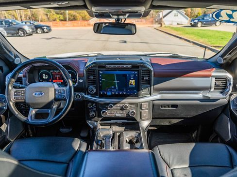 Certified 2022 Ford F150 Lariat w/ Equipment Group 502A High image 26