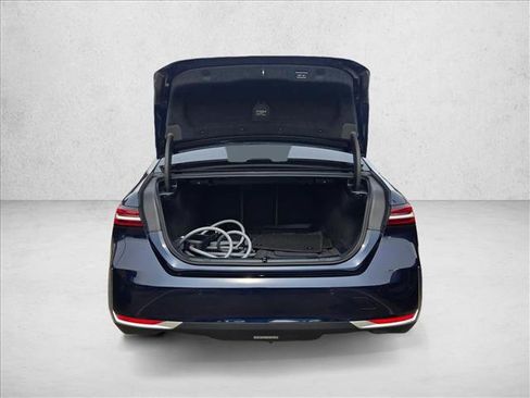 Used 2026 BMW i5 eDrive40 w/ Premium Package image 6