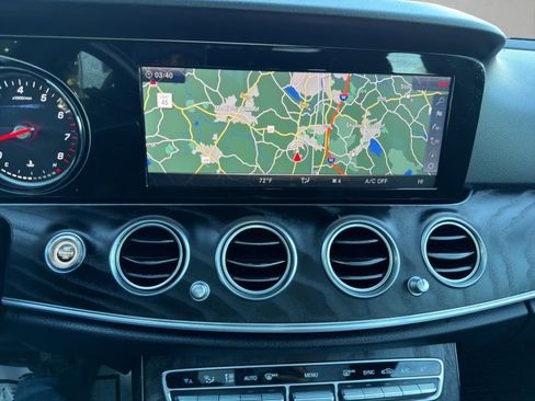 Used 2018 Mercedes-Benz E 300 4MATIC image 17