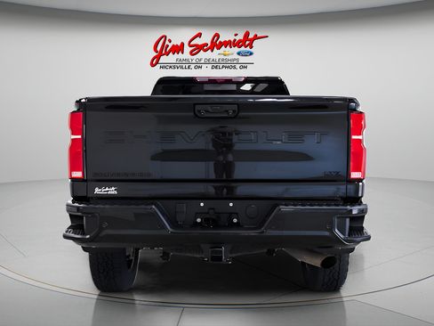 Used 2024 Chevrolet Silverado 2500 LTZ w/ LTZ Plus Package AWD/4WD image 5