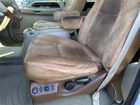 Used 2005 Ford F250 King Ranch image 14