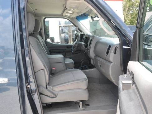 Used 2013 Nissan NV 3500 SV w/ Technology Pkg RWD image 6