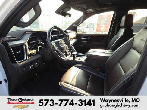 Used 2022 GMC Sierra 1500 Denali w/ Technology Package AWD/4WD image 5